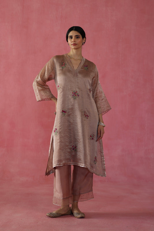 Shakkar Kurta Set