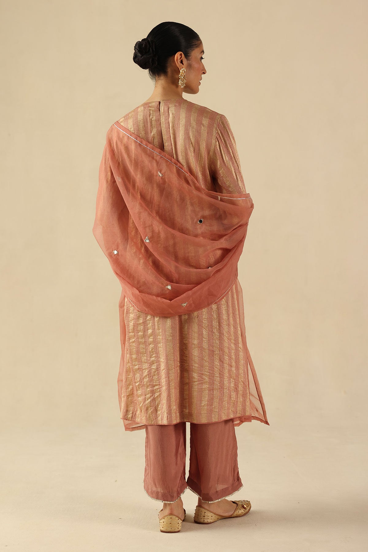 Naksh Kurta Set