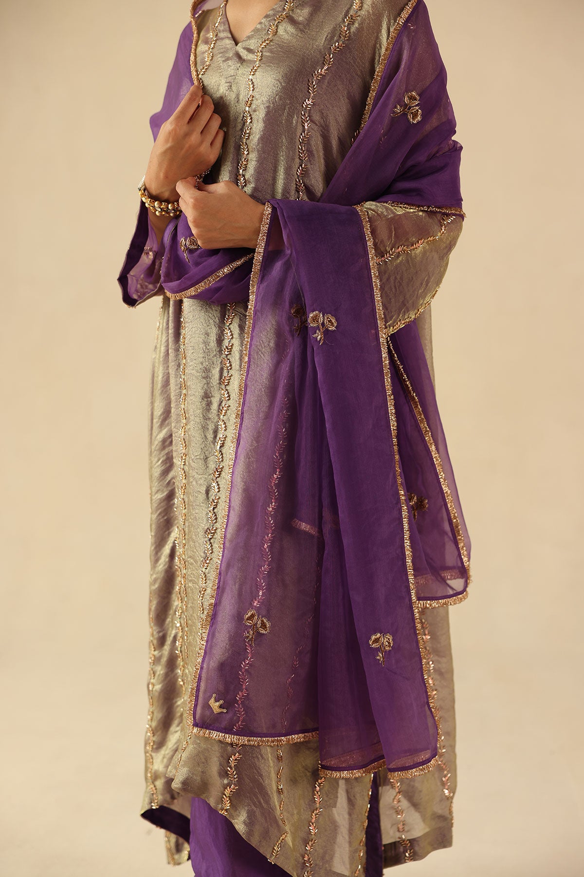 Jhoomar Kurta Set