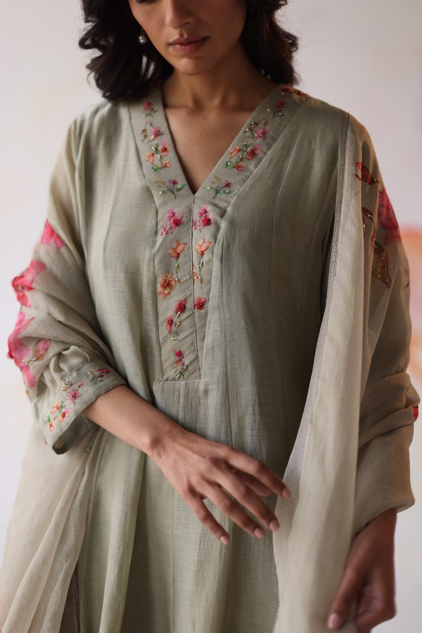 Nargis Kurta Set