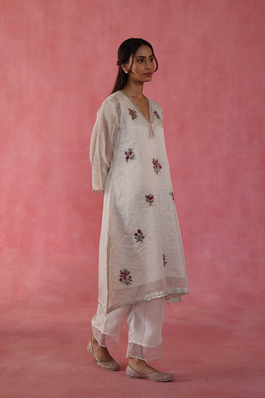Shakkar Kurta Set
