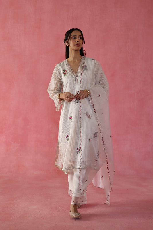 Shakkar Kurta Set