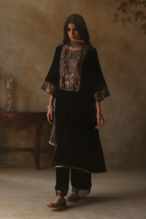 Faiz Kurta Set
