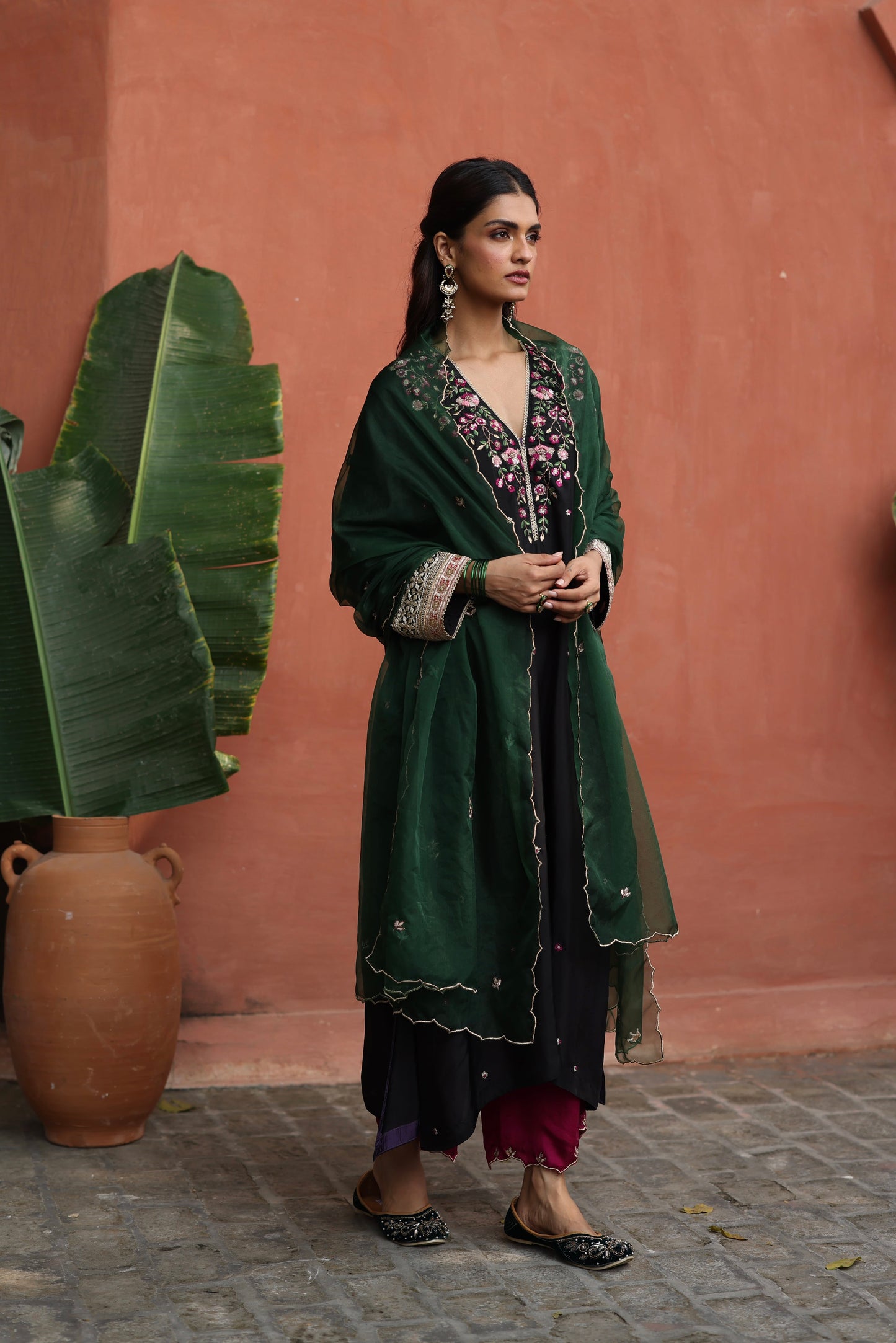 Kaleera Kurta Set