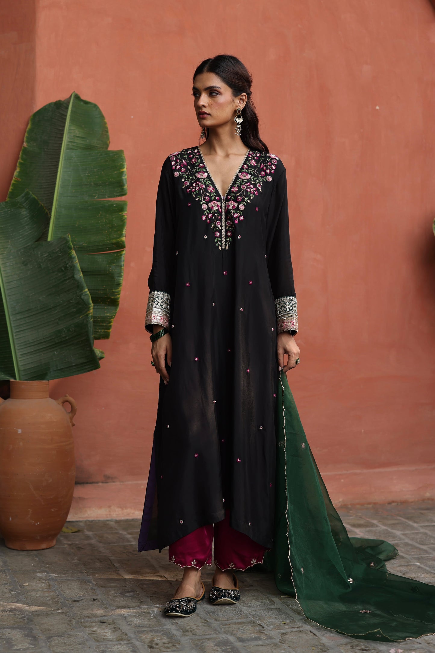 Kaleera Kurta Set