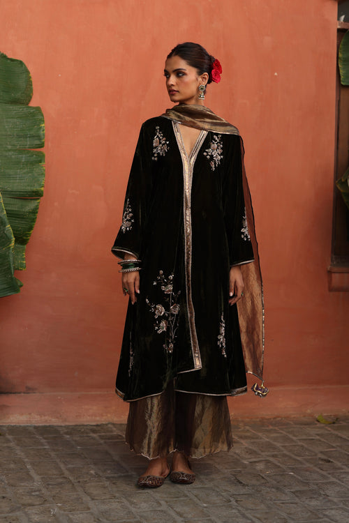 Maghai Kurta Set
