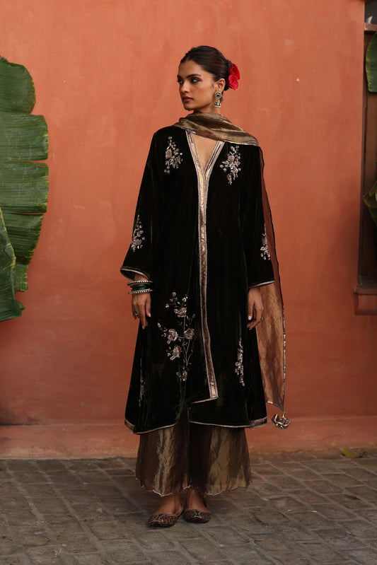 Maghai Kurta Set