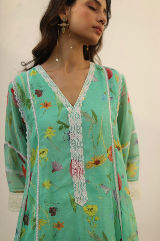 Azra Kurta Set