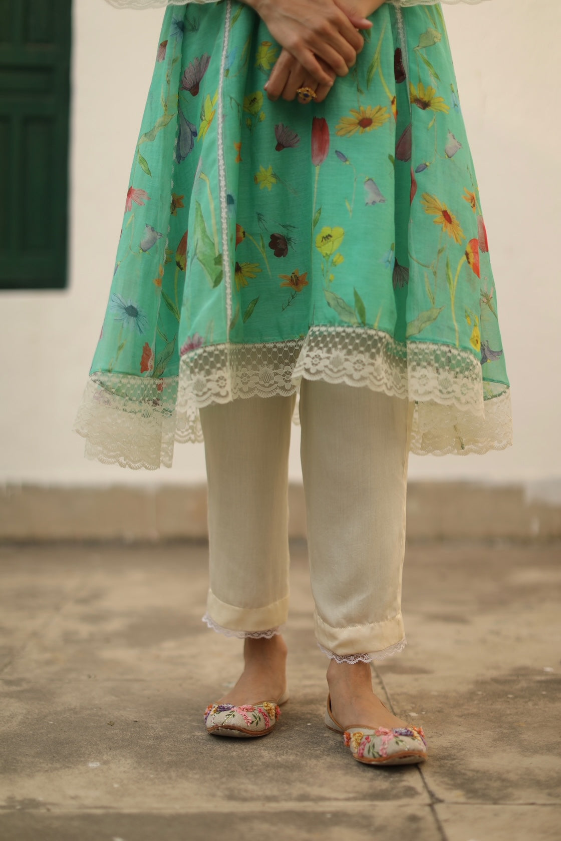 Azra Kurta Set