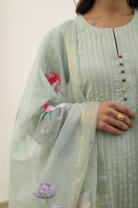 Sharnaaz Kurta Set