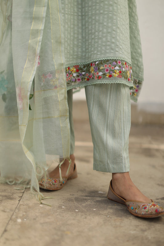 Sharnaaz Kurta Set