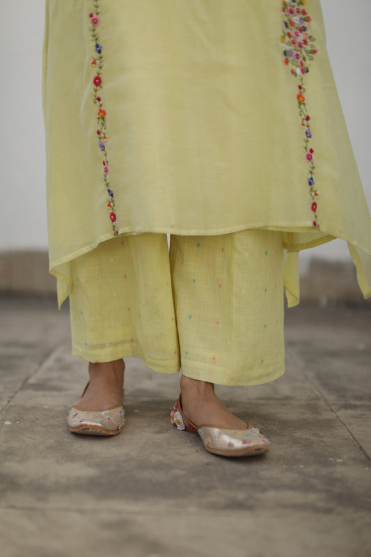 Shikaara Kurta Set