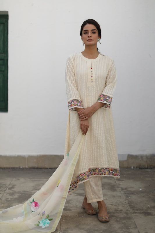 Sharnaaz Kurta Set