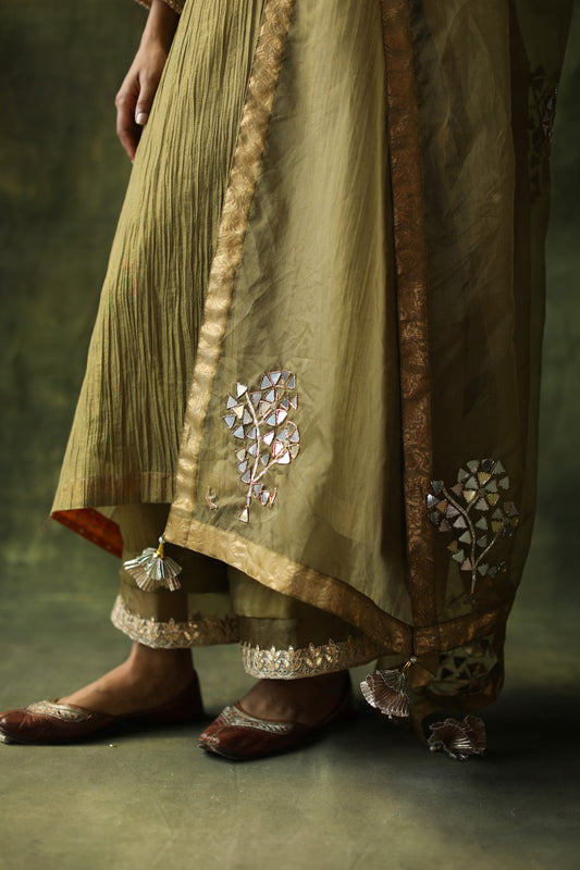 Bahaar Kurta Set
