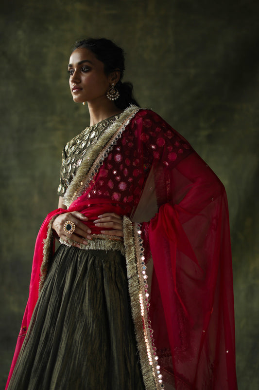 Sifat Lehenga