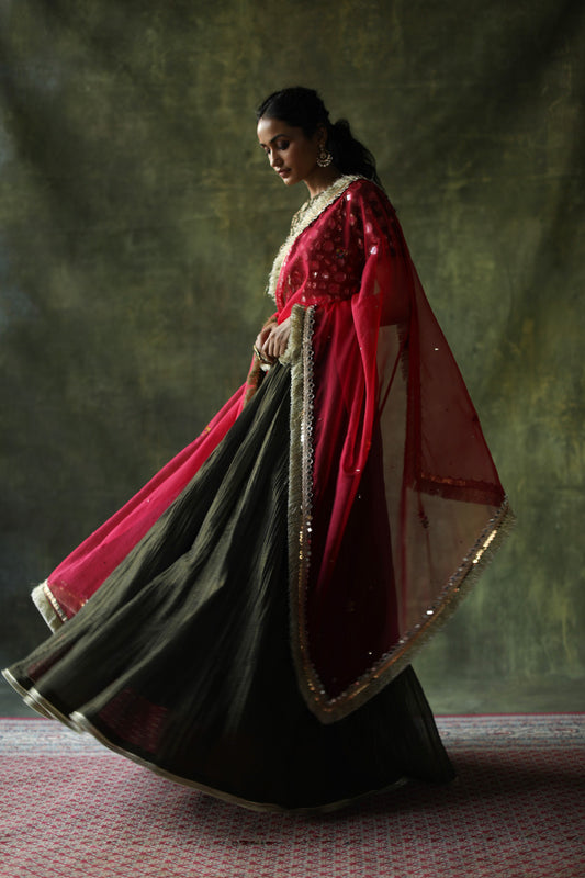 Sifat Lehenga