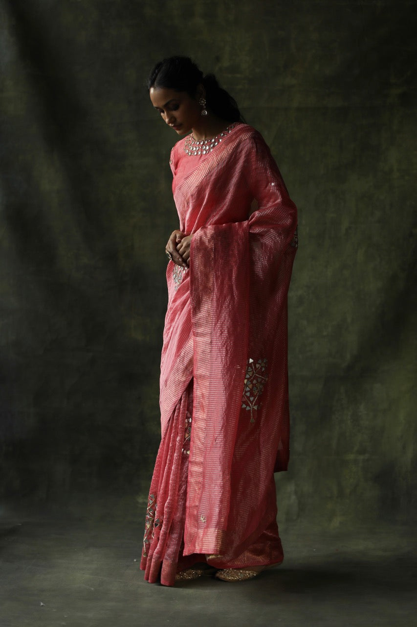 Gulnaaz Saree