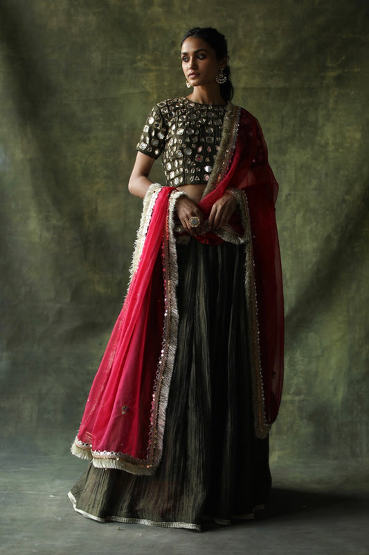 Sifat Lehenga
