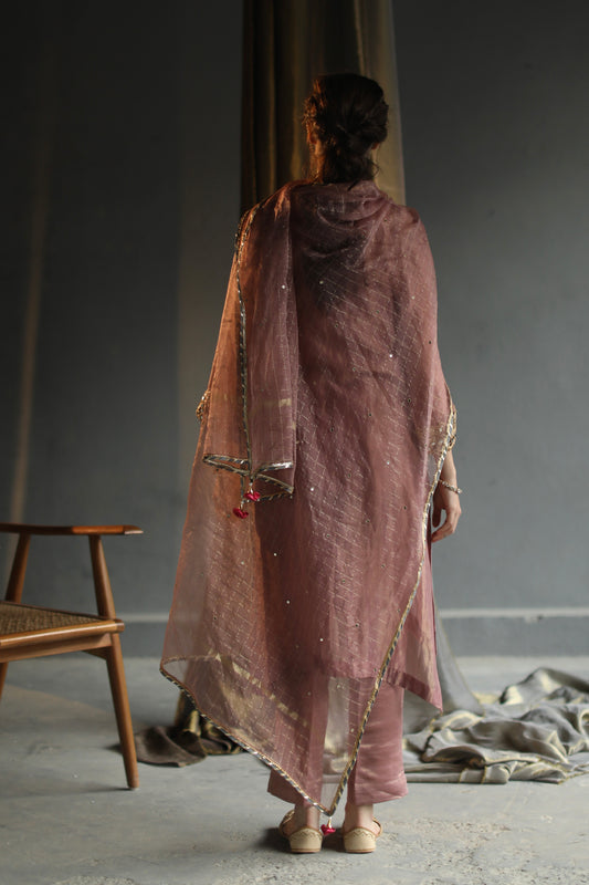 Nakasha Kurta Set