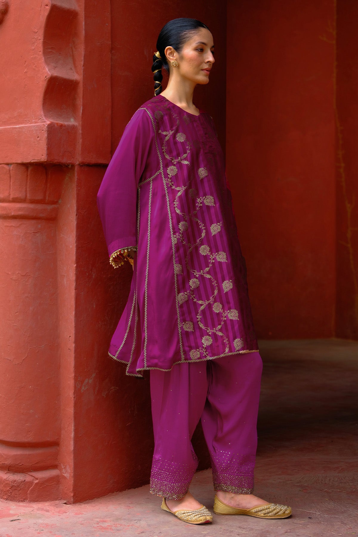Rukh Kurta Set