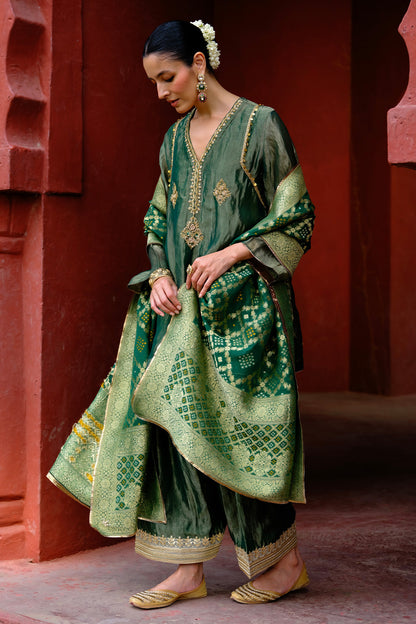 Maahgul Sharara Set