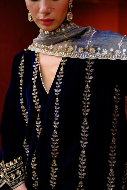 Nisa Kurta Set