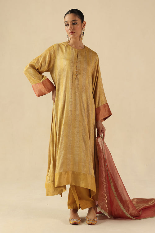 Gauhar Kurta Set