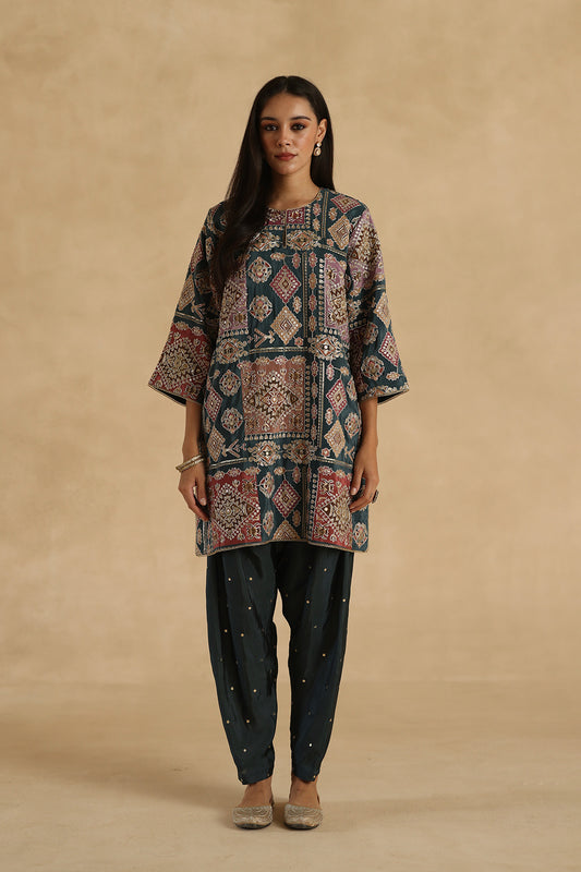 Manik Kurta Set