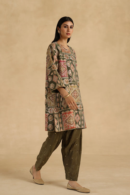 Manik Kurta Set