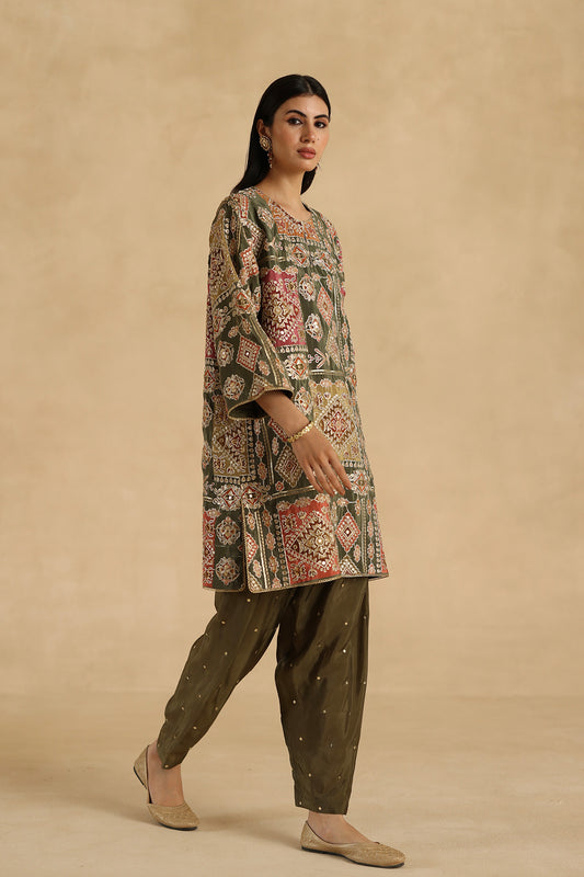 Manik Kurta Set