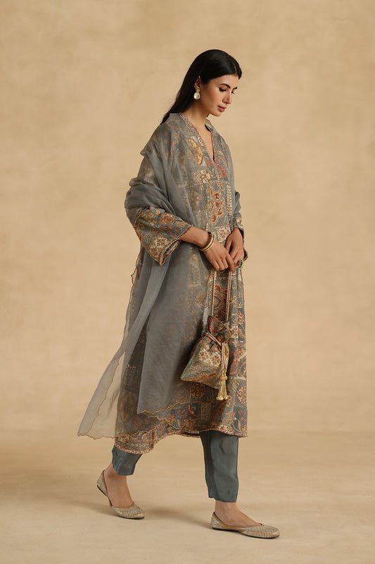 Tarini Suit Set