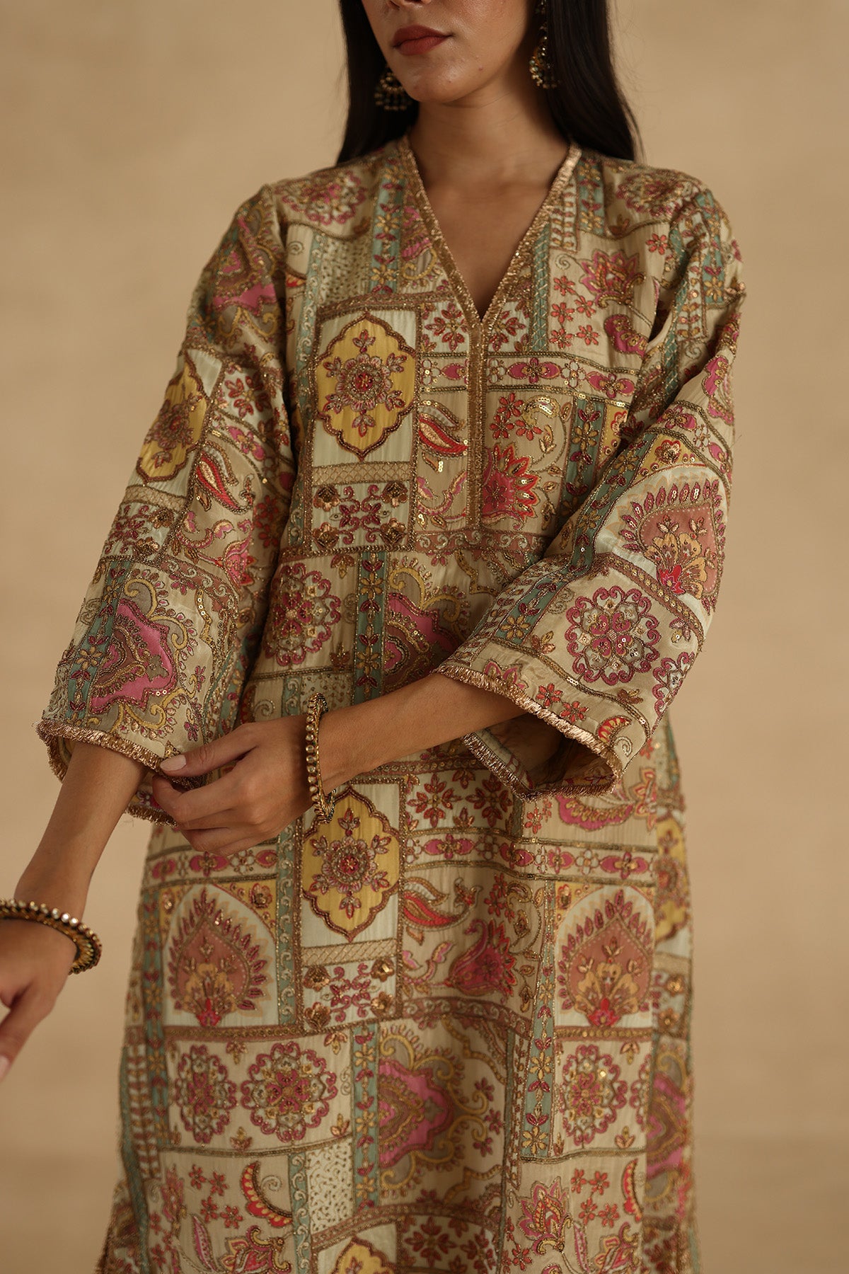 Tarini Suit Set