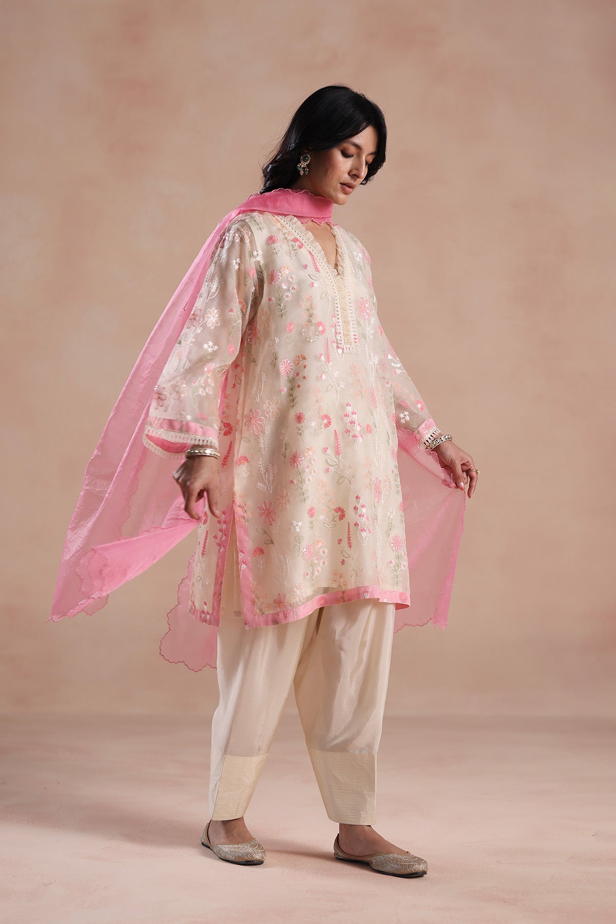 Eraya Kurta Set