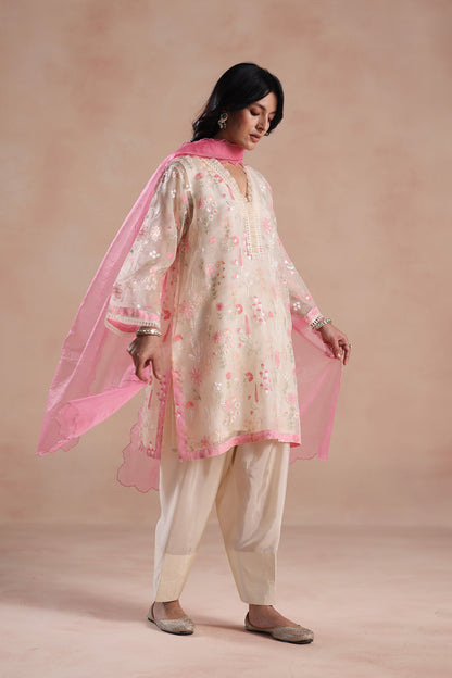 Eraya Dupatta
