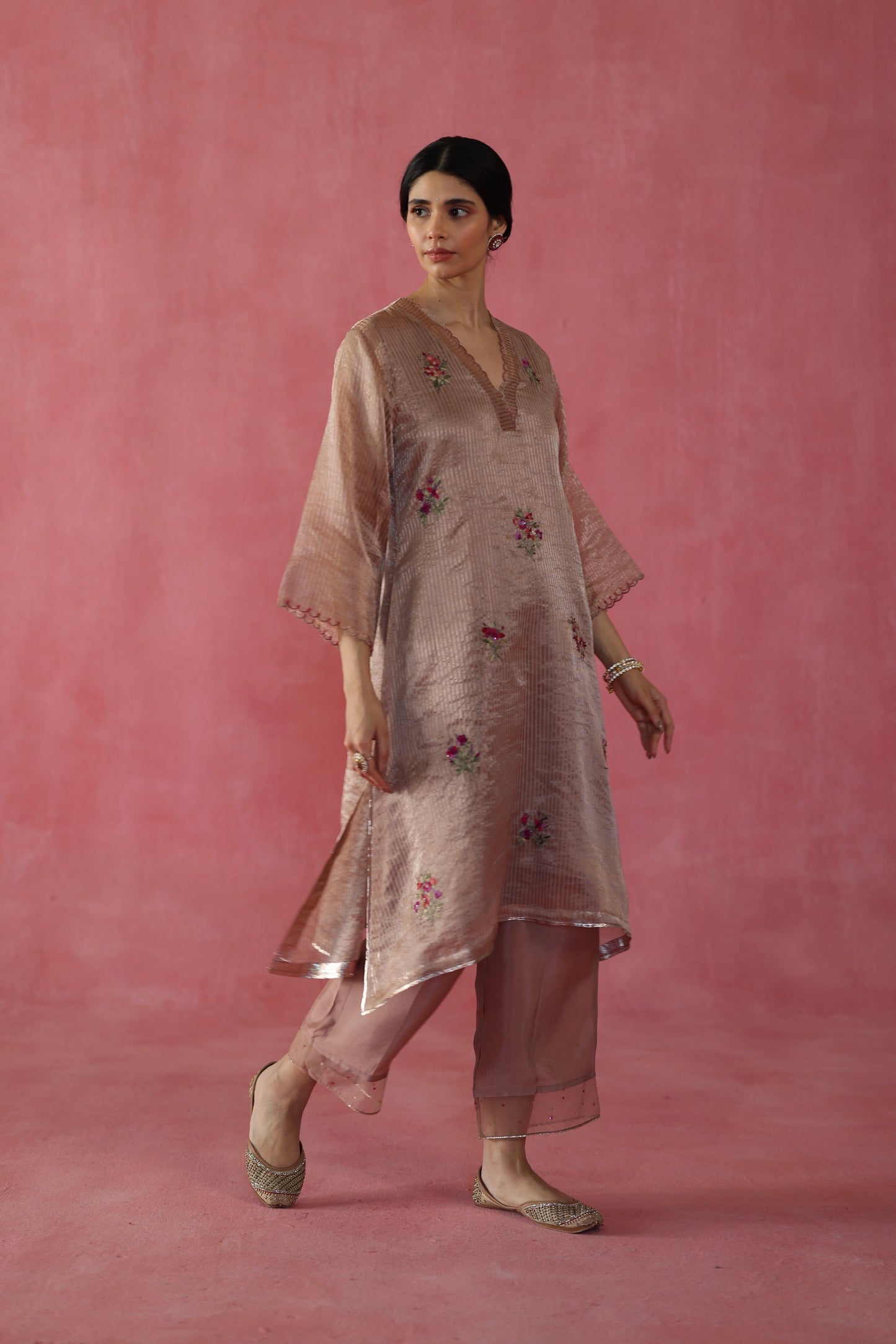 Shakkar Kurta Set