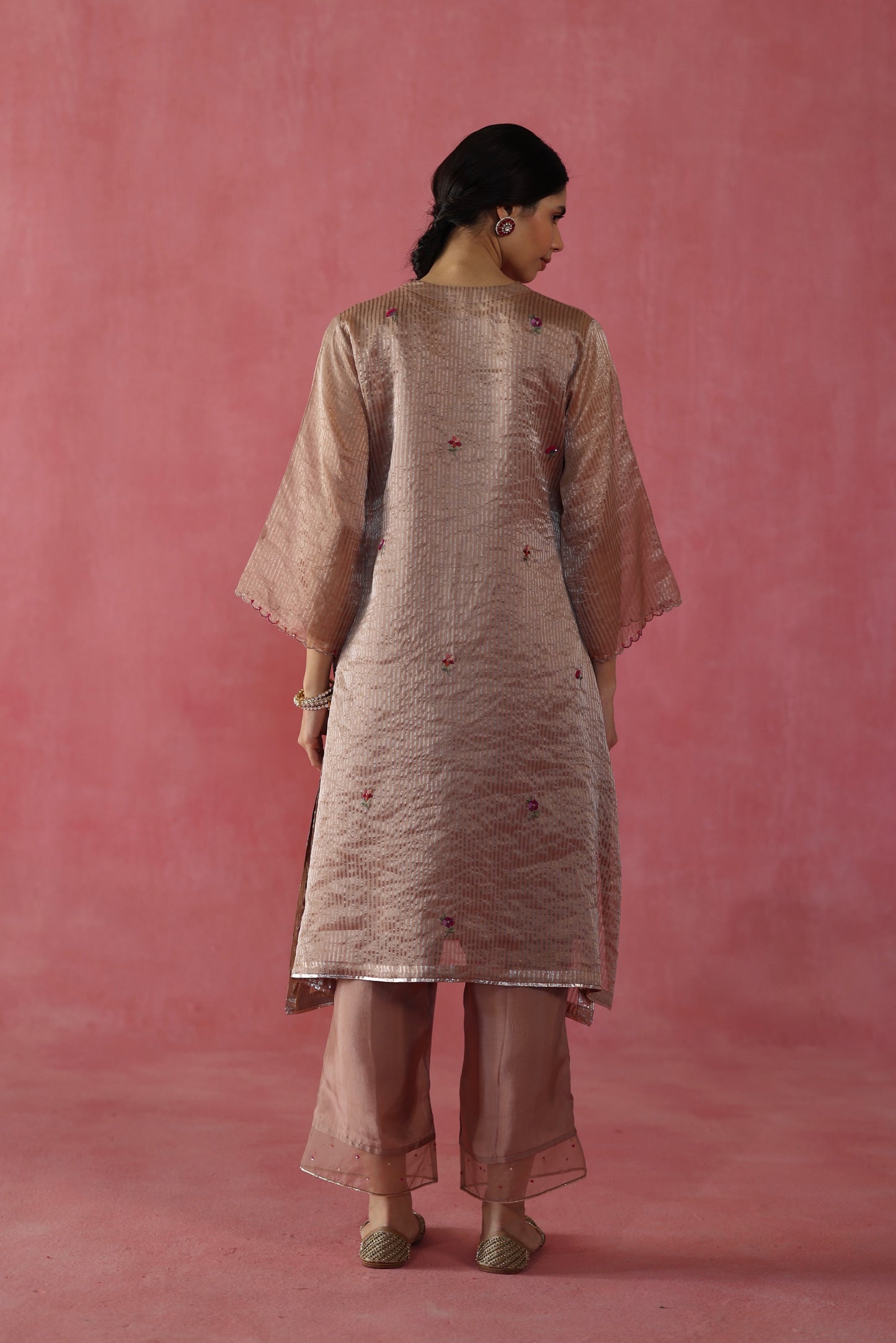 Shakkar Kurta Set