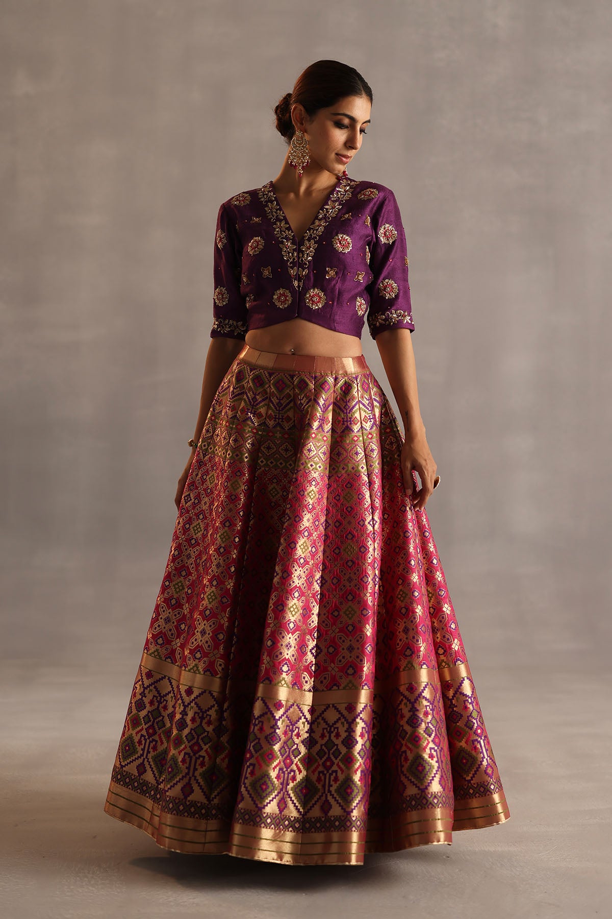 Saras Lehenga