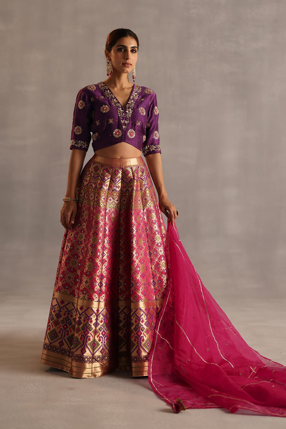 Saras Lehenga