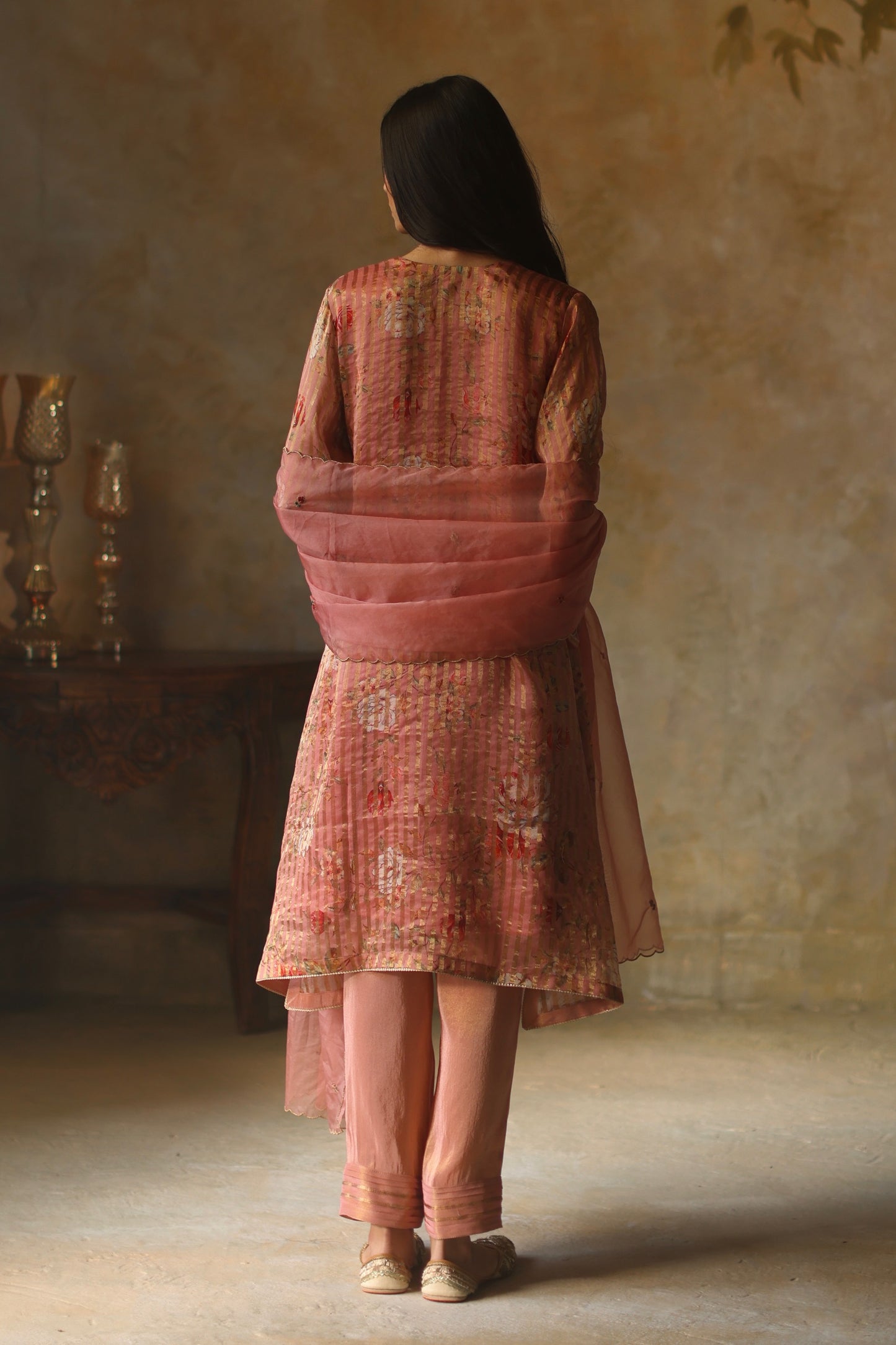 Ikai Kurta Set