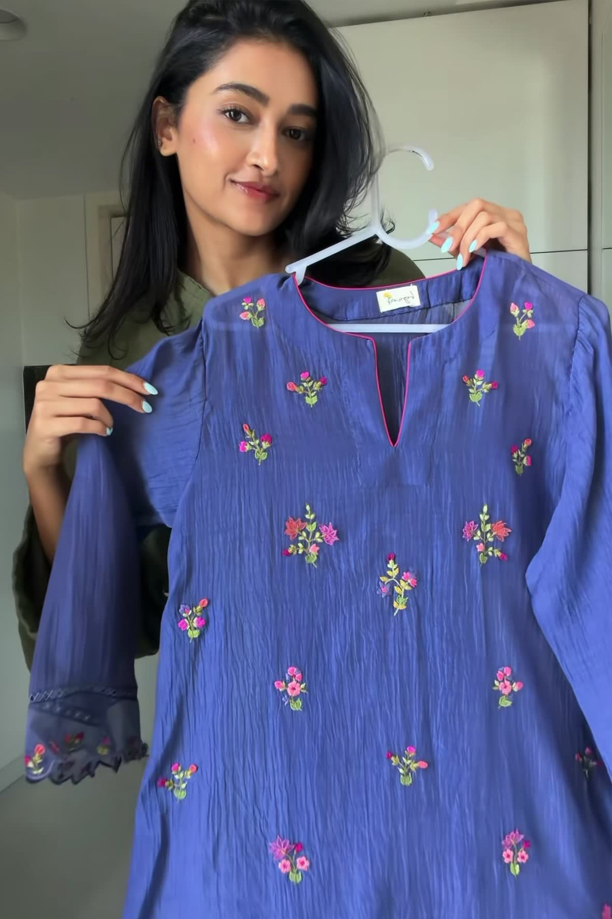 Aayushi soni in Raina Kurta Set