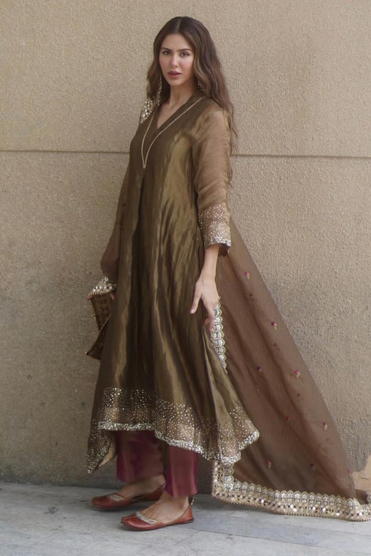Gulaal Kurta Set