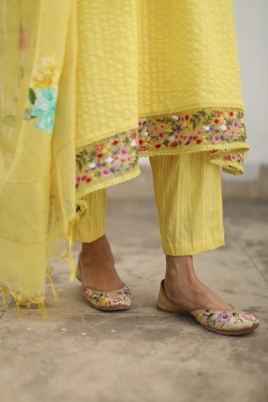Sharnaaz Kurta Set