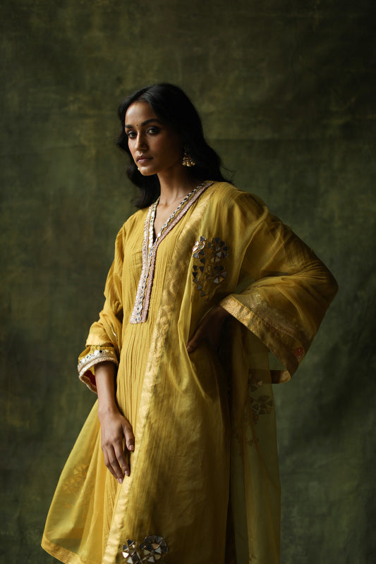 Bahaar Kurta Set