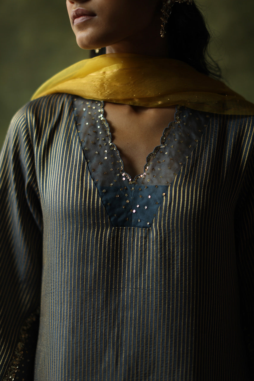 Nida Kurta Set