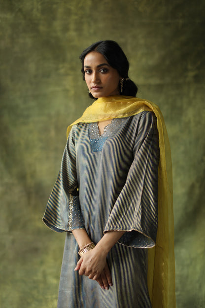 Nida Kurta Set