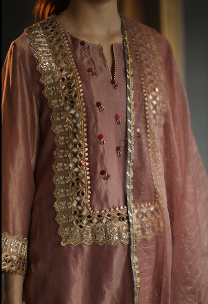 Nakasha Kurta Set