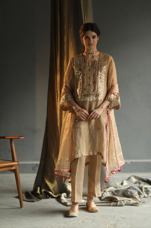 Nakasha Kurta Set