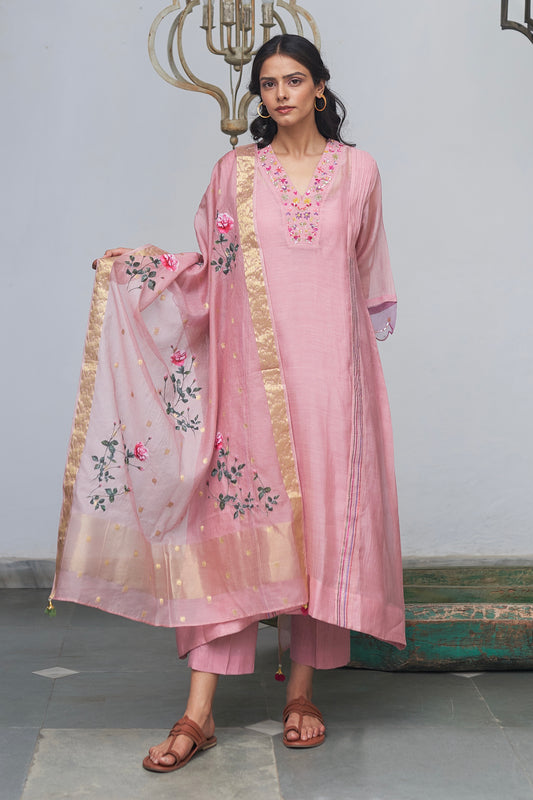 The Aster Set with Roses